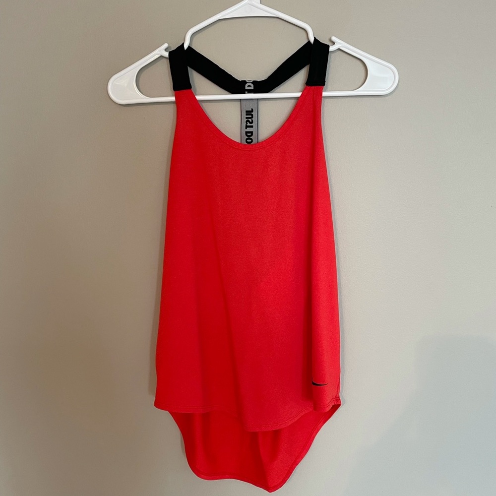 Nike elastika T strap tank top